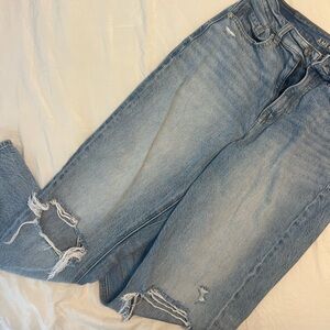 American Eagle light washed jeans size 4